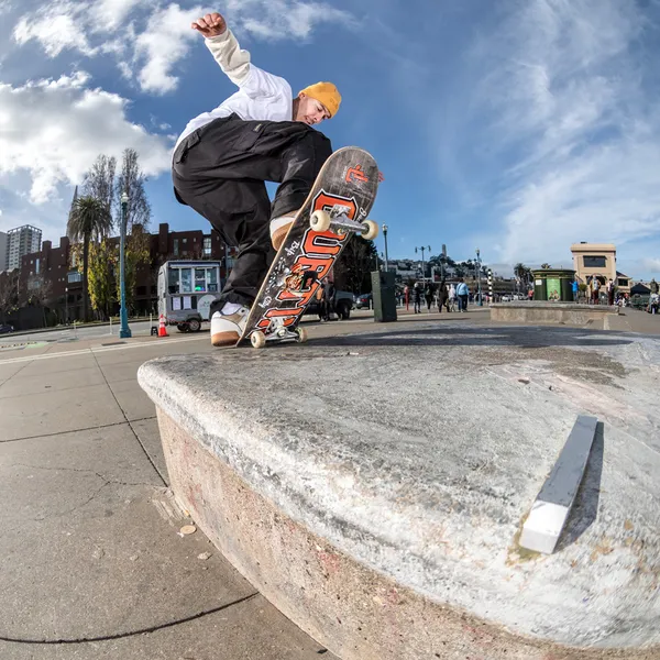 Jack Curtin professional skateboard setup