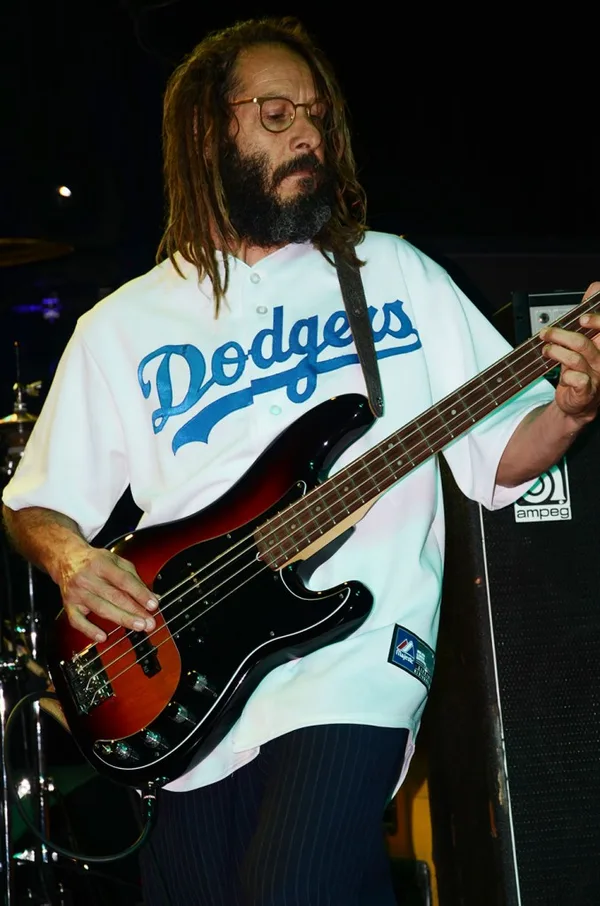 Tony Alva professional skateboard setup